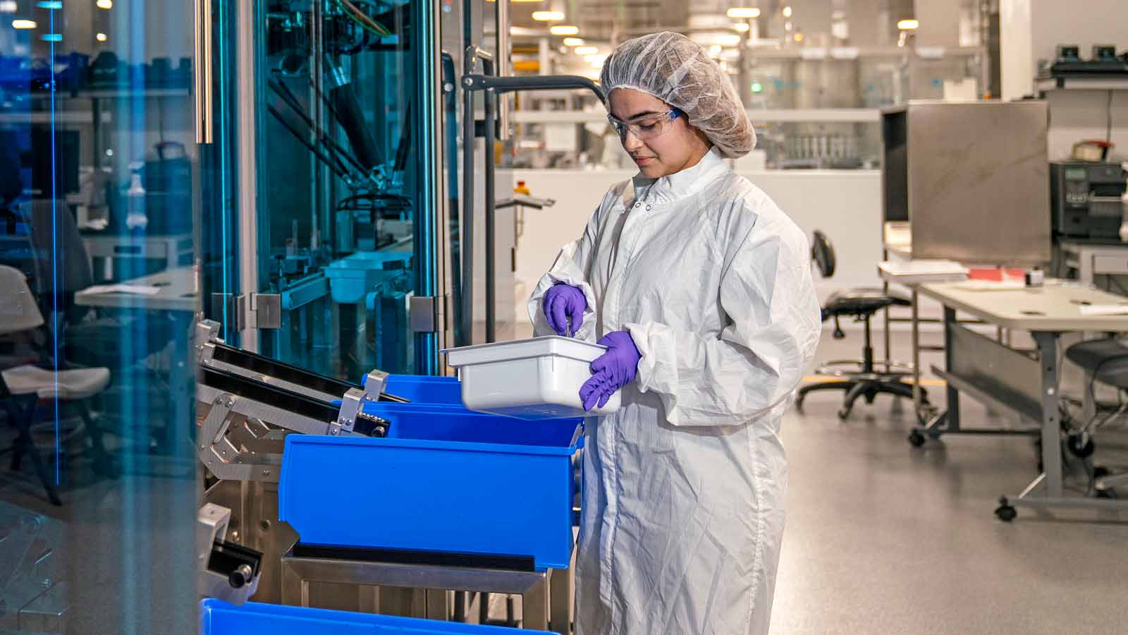  Empleada de fabricación